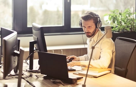 KONTAKT-UNS KONTAKT-UNS